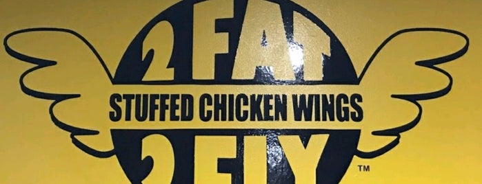 2Fat-2Fly Stuffed Chicken Wing Truck is one of Lieux qui ont plu à Tony.