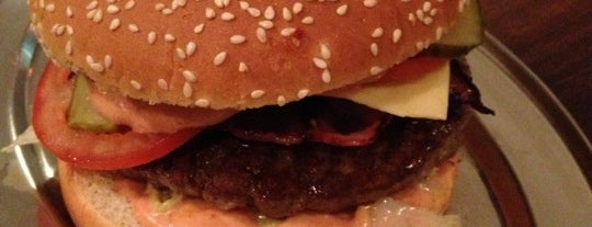 Stargarder Burger is one of สถานที่ที่บันทึกไว้ของ Michael.