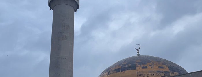 The London Central Mosque is one of LHR.