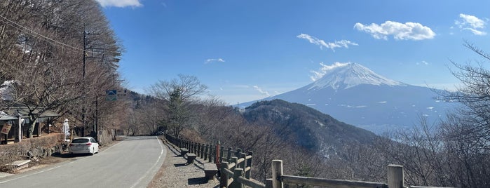 天下茶屋 御坂峠本店 is one of Kawaguchiko.