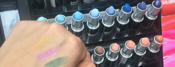 MAC Cosmetics is one of Did 2.0.