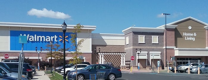 Walmart Supercenter is one of Food.