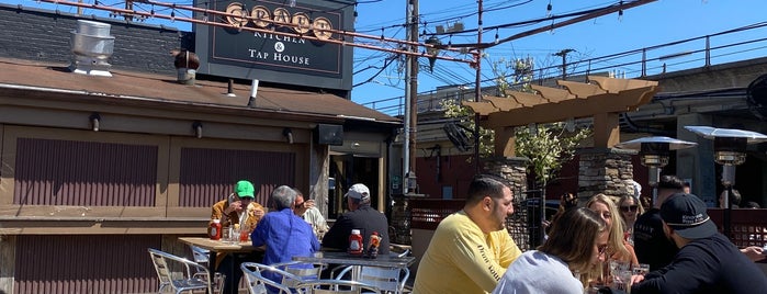 Craft Kitchen And Tap House is one of Happy Hour Spots.