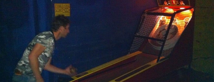 Rickshaw Stop is one of Where To Play Skeeball In San Francisco.