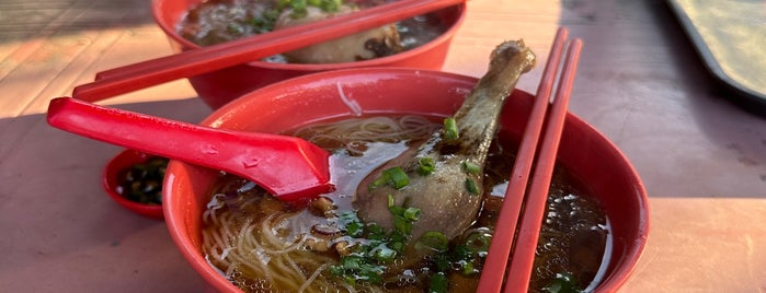 Duck Noodle Sungai Pinang is one of Penang famous food info.