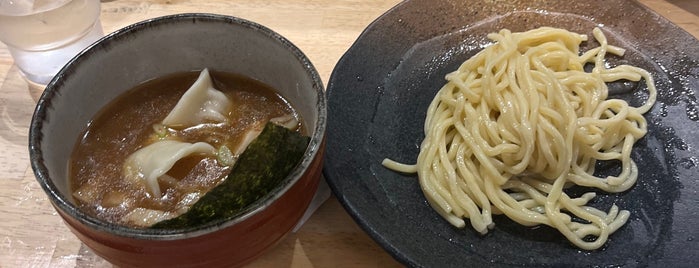 つけ麺屋やすべえ is one of Ramen in Ikebukuro & Shinjuku.