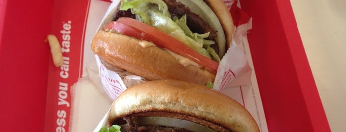 In-N-Out Burger is one of SFO Food & Drink 2014.