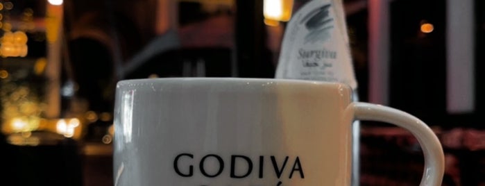 Godiva is one of Tempat yang Disukai Fawaz.