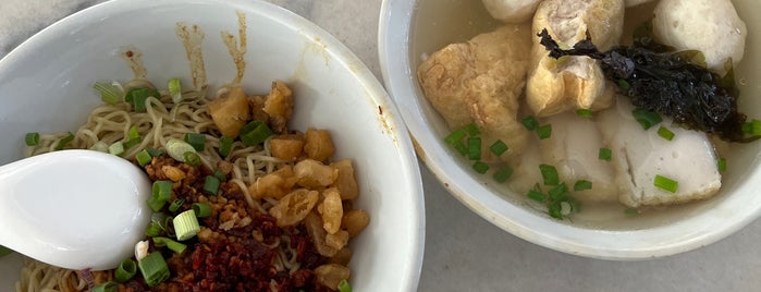 HupKee Fishball (合记鱼丸) is one of Singapore: Local Delights.
