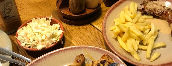 Nando's is one of Juさんのお気に入りスポット.