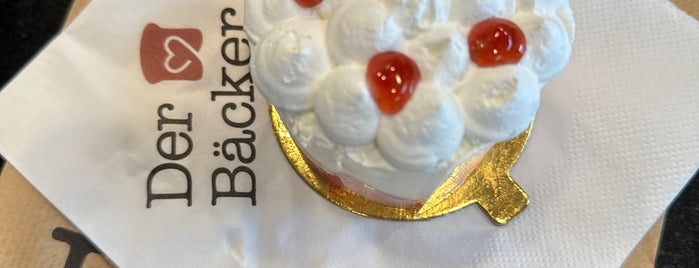 Der Bäcker is one of Trending in Jeddah.