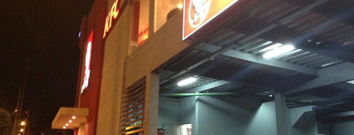 KFC is one of Tempat yang Disukai Juan.
