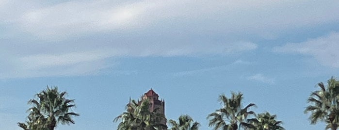 Hollywood Studios Parking Lot is one of Disney Dining.