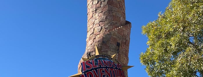 Islands Of Adventure Lighthouse is one of Lighthouses.