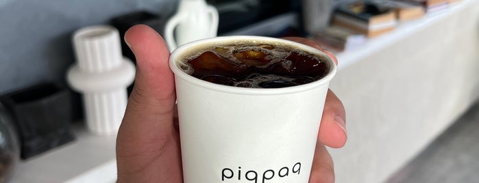 piqpaq is one of Coffee shops | Riyadh ☕️🖤.