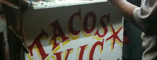 Tacos "El Vic" is one of Lugares guardados de Tamara.