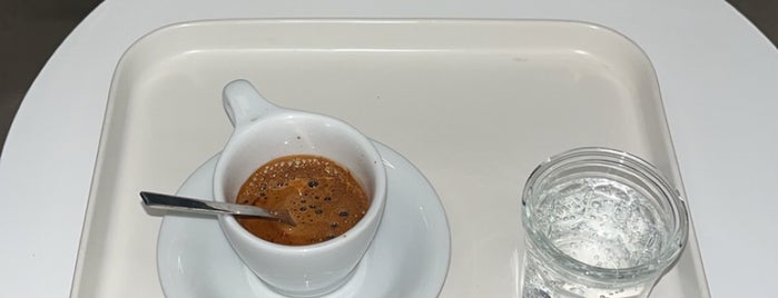 Bon Coffee Roastery is one of Al Hufūf.