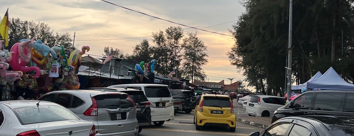 Dataran Teluk Kemang is one of My Favourite Area.