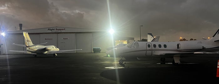 North Perry Airport is one of Airports.