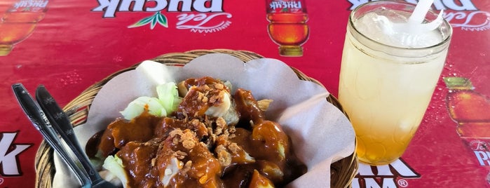 Siomay Pak Lebah is one of fav food (ˆڡˆ).