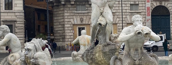 Fontana del Moro is one of Места в Риме.
