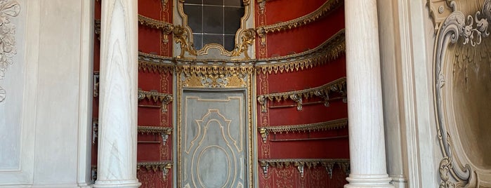 Castello di Rivoli - Museo d'Arte Contemporanea is one of ZeroGuide • Torino.