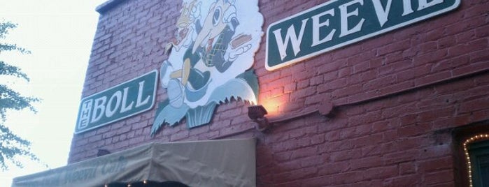 Boll Weevil Cafe & Sweetery is one of Tempat yang Disukai Sara Grace.