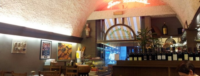 San Daniele Chez Moreno is one of Café.
