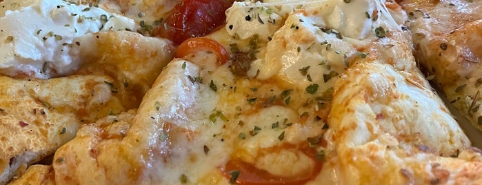 Pizza İl Forno is one of Maidan.