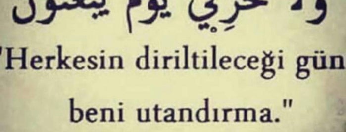 Marmaray Söğütlüçeşme İstasyonu is one of Hande'nin Beğendiği Mekanlar.