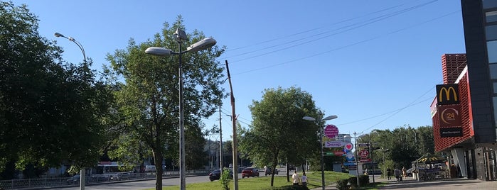 Метро «Уралмаш» is one of ЕКБ.