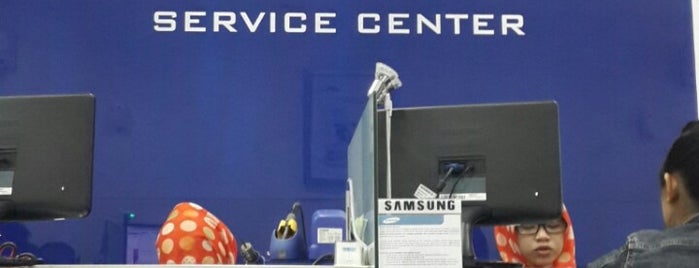 Samsung Service Center is one of work place.