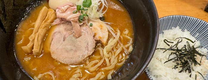 焼きあご塩らー麺 たかはし is one of 食べ物処.