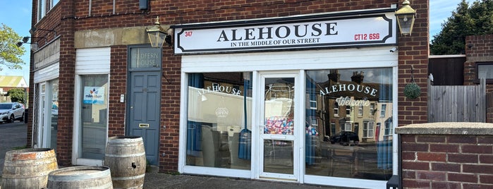 Alehouse In The Middle Of Our Street is one of Pubs - Kent.