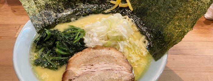 Tsuruichiya is one of 麺.