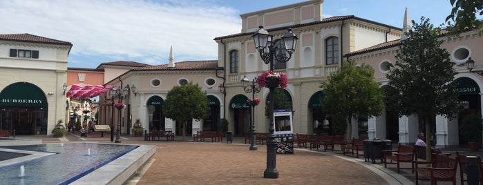 McArthurGlen Designer Outlet is one of Italy 🍝🎭🇮🇹.