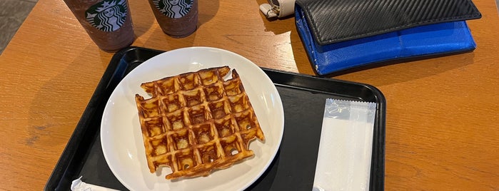 Starbucks is one of スターバックス.