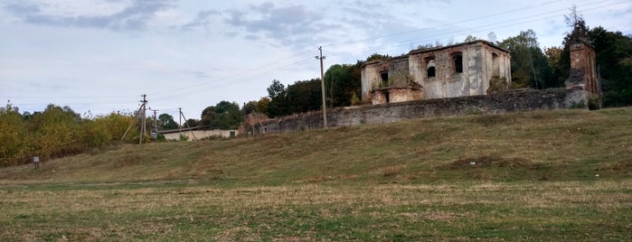 Замок в Тайкурах is one of สถานที่ที่ Maxim ถูกใจ.