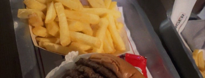 The California Burger is one of Jeddah.