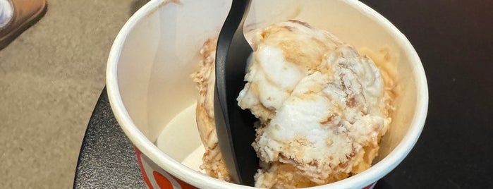 Salt & Straw is one of seattle to go.