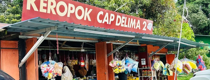 Keropok Lekor Delima is one of Worth Trying in Terengganu.