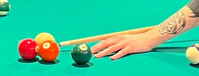 Temple Billiards is one of Clubs.