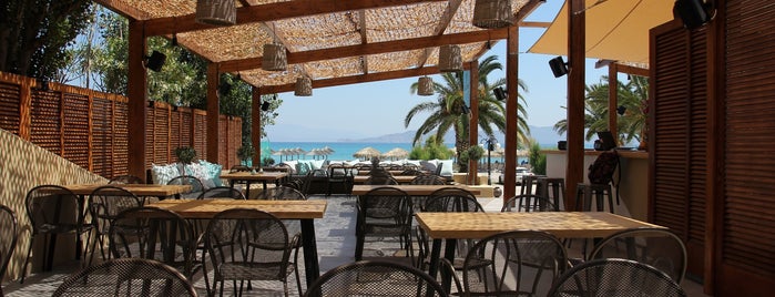 SEEZONE Lounge Food - Drinks is one of Loutraki - local tips.