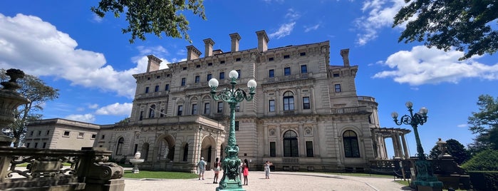 The Breakers is one of Locais curtidos por Marie.