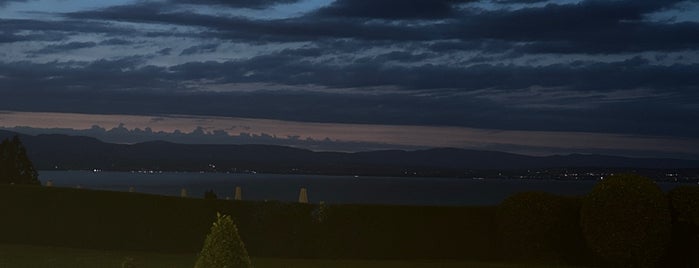 Hôtel Royal - Evian Resort is one of Dashaさんのお気に入りスポット.