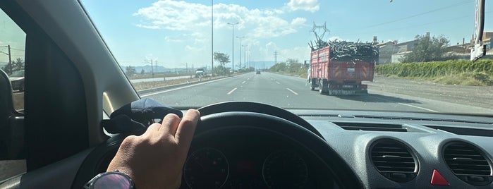 Kayseri - Nevşehir Yolu is one of Posti che sono piaciuti a Mesut.