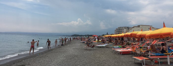 Bonday Beach is one of Locais curtidos por Oksana.