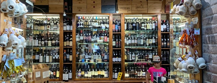 Enoteca Corsi is one of Janさんのお気に入りスポット.