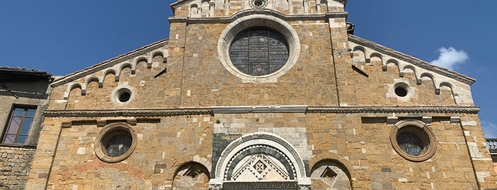 Piazza San Giovanni is one of Volterra: can't miss it!.