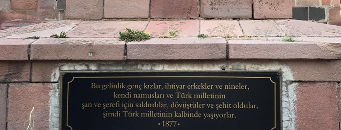 Nene Hatun Türbesi is one of Semih'in Beğendiği Mekanlar.